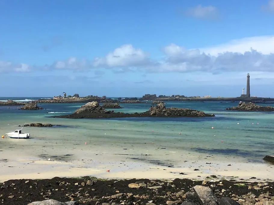 Maison Lumineuse Entre Mer Et Campagne 6 Personnes Plouguerneau 0*,  France